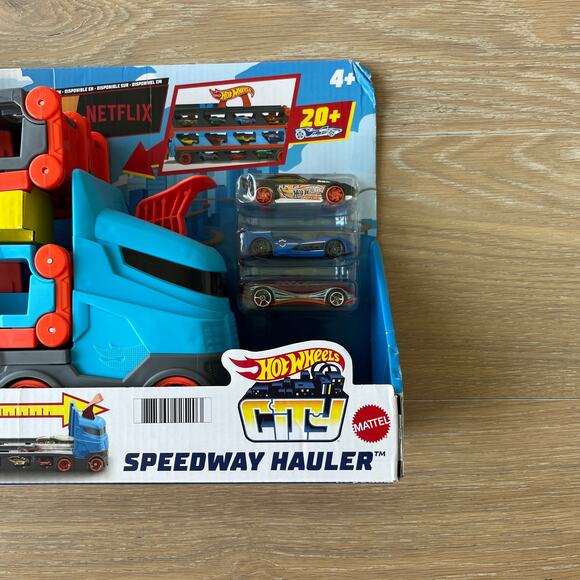 Hot Wheels Speedway Hauler Truck w/3 Cars NEW - Picture 2 of 3